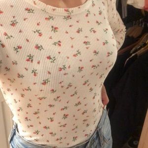 Brandy Melville Thermal Floral Long 